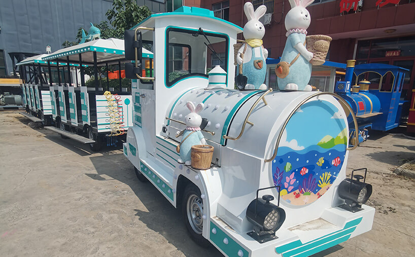 24 seats trackless train