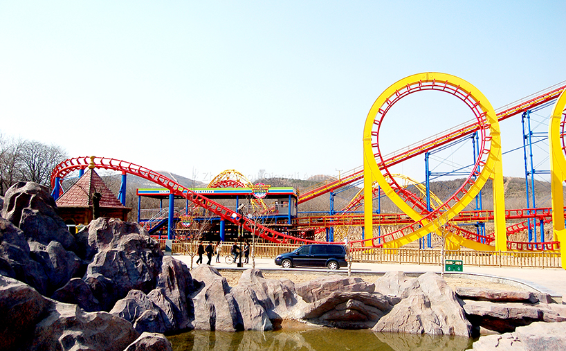 Four Loops Roller Coaster